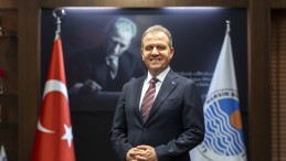 Vahap Seçer’den 23 Nisan mesajı