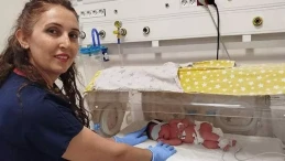 Mersin’de iki günlük bebek dağ yoluna terkedildi