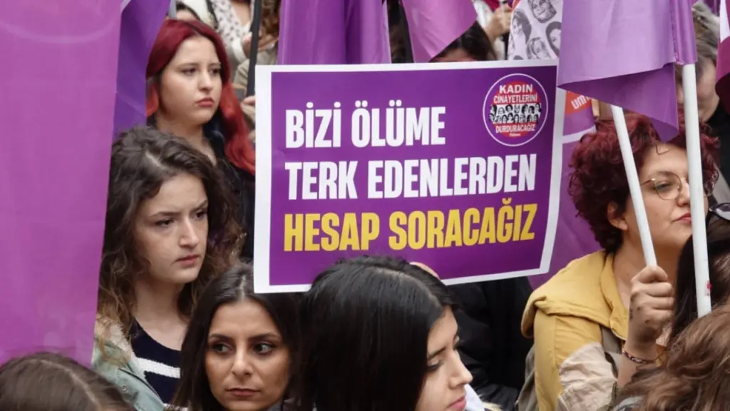 kadın cinayeti