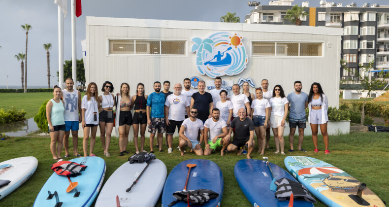 Mersin’de spor denizle buluştu: “Babil Su Sporları Merkezi”