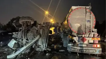 Mersin’de trafik kazası: TIR ile tanker çarpıştı, 1 kişi yaşamını yitirdi