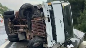 Zincirleme trafik kazası: 2 yaralı