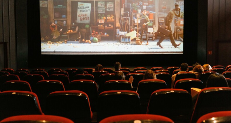 Sinemada 11 yeni film bugün vizyona girecek