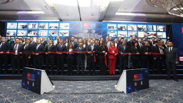Mersin’de ‘Dijital Gençlik Merkezi’ açıldı