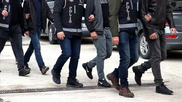 Adana’da biri çocuk üç çocuk tutuklandı: “Örgüt üyeliği” iddiası