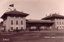 Adana ve demiryollarının hazin yolculuğu: Sessizliğin pençesinde debelenmek…