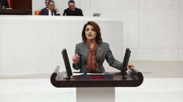 CHP’li Gülcan Kış’tan Yusuf Tekin’e “müfredat” tepkisi