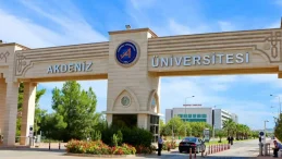 Akdeniz Üniversitesi, eski dekanın profesörlüğünü iptal etti