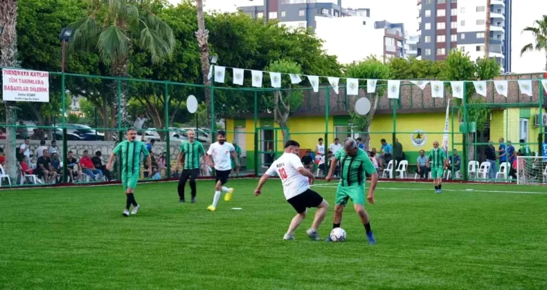 Erdemli’de 5×5 futbol turnuvası başladı
