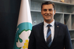 Manisa Büyükşehir Belediye Başkanı Ferdi Zeyrek yaşamını yitirdi