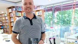 Orhan Veli’den şairliğe “ Şiir zamansızdır”