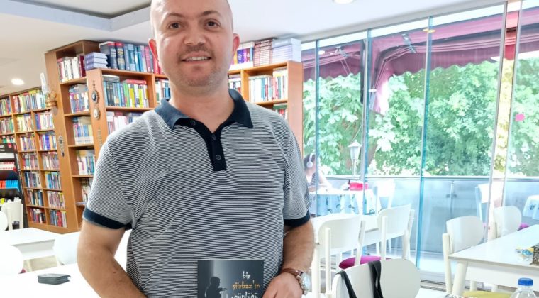 Orhan Veli’den şairliğe “ Şiir zamansızdır”