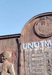 Madımak’ta yaşamını yitiren aydınlar Mersin’de anıldı