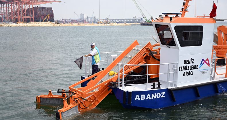 Mersin’de ‘Akdeniz nöbeti’ sürüyor