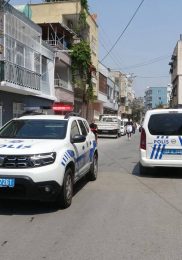 Mersin’de anne ve kızı öldürüldü: Katil zanlısı aranıyor