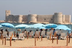 Deniz kirliliği Mersin turizmini tehdit ediyor