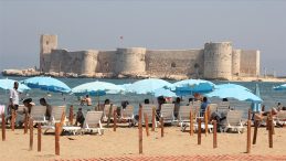Deniz kirliliği Mersin turizmini tehdit ediyor