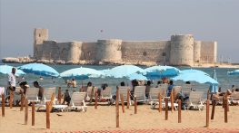 Deniz kirliliği Mersin turizmini tehdit ediyor