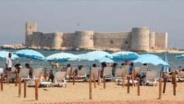 Deniz kirliliği Mersin turizmini tehdit ediyor