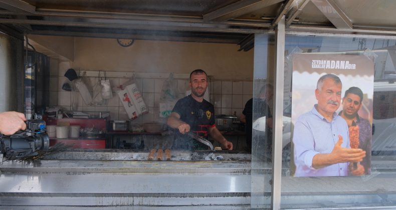Adana’da kebapçılardan ‘Karalar’ desteği